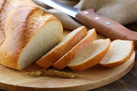 فكرة رهيبة لحفظ خبز التوست فترة طويلة خارج
